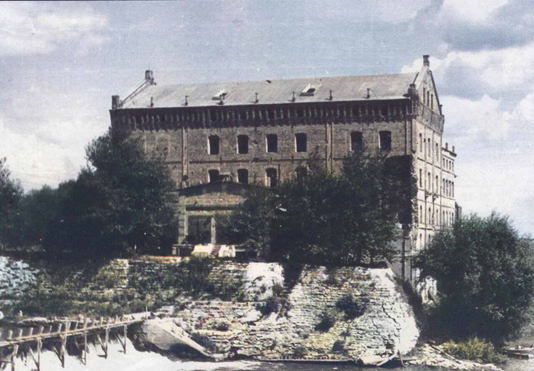 Адамова мельница